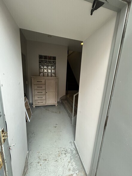 More Photos Of 139 Mamaroneck Ave, Mamaroneck Storefront Retail Residential For Lease