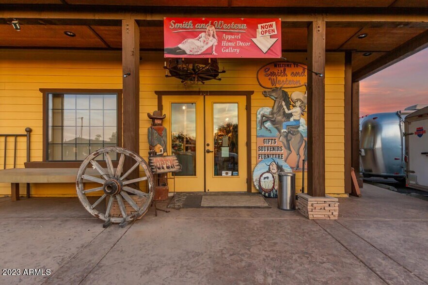 More Photos Of 6195 E Cave Creek Rd, Cave Creek Storefront Retail Office For Sale
