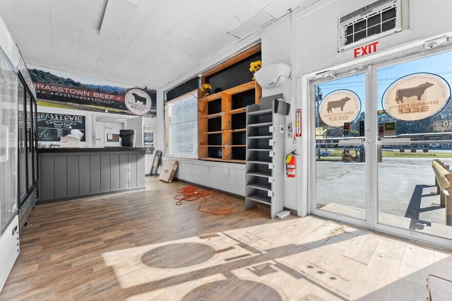 More Photos Of 24 Commerce St, Franklin Industrial For Sale