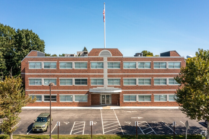 Primary Photo Of 3 Cherry St, Newburyport Medical For Lease