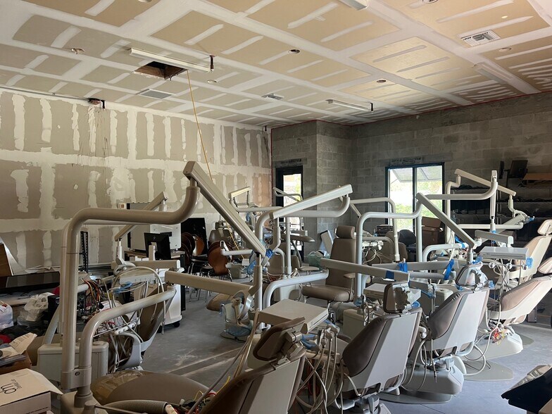 More Photos Of 11380 Bonita Beach Rd SE, Bonita Springs Medical For Lease