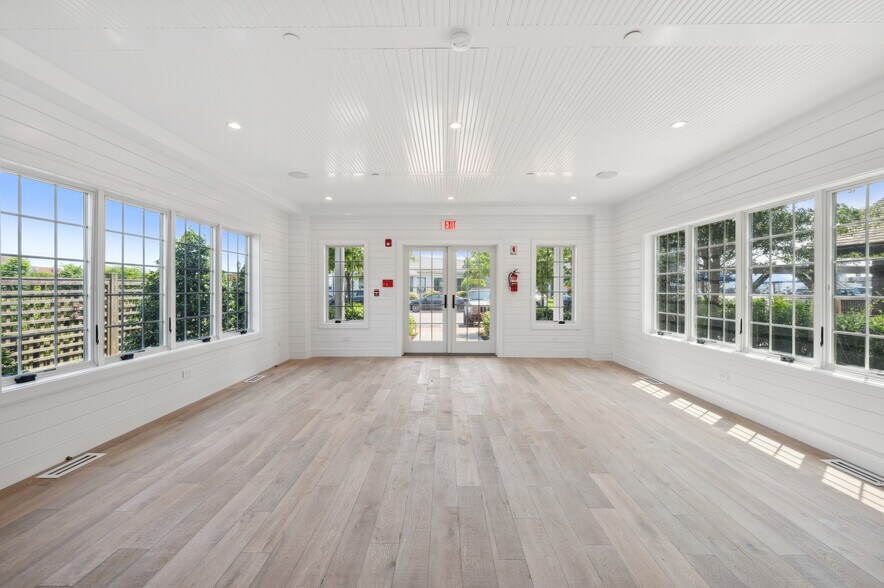 More Photos Of 45 S Euclid Ave, Montauk Storefront Retail Residential For Sale