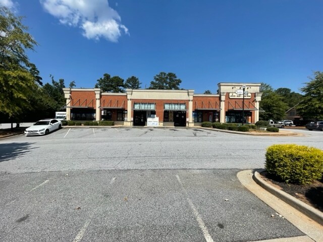 More Photos Of 102 Lexington Cir, Peachtree City Freestanding For Sale