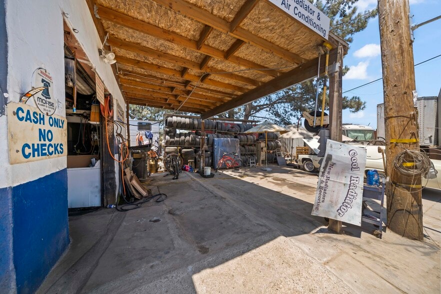 More Photos Of 3362 National Ave, San Diego Service For Sale