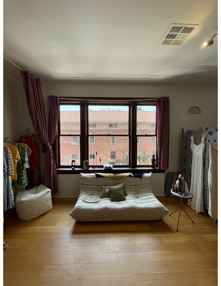 More Photos Of 5601 N Figueroa St, Los Angeles Loft Creative Space For Lease