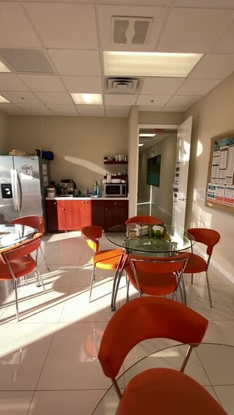 Primary Photo Of 2387 W 68th St, Hialeah Medical For Lease