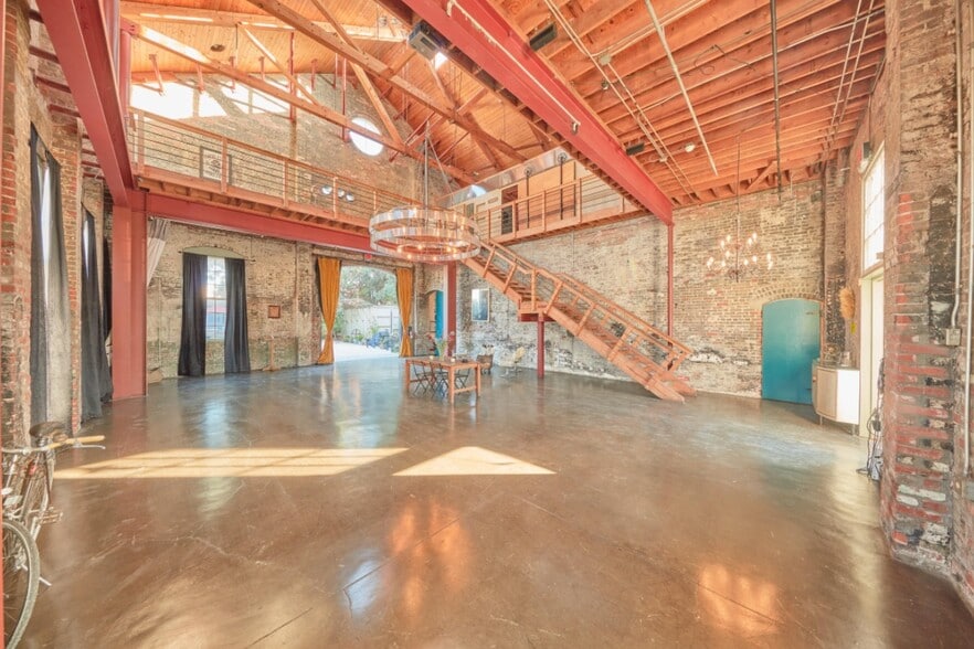 More Photos Of 2640 Huron St, Los Angeles Office For Sale