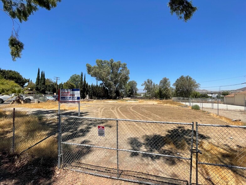 More Photos Of 1129 E 6th St, Corona Land For Sale