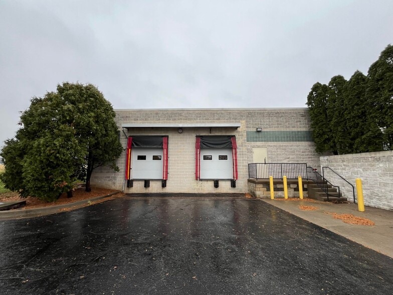 More Photos Of 2800 Outer Dr, Marion Freestanding For Lease