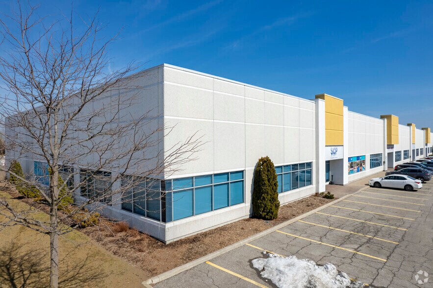 More Photos Of 4170 Sladeview Cres, Mississauga Warehouse For Lease
