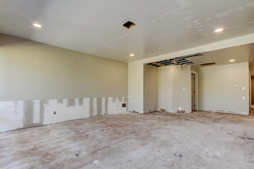 More Photos Of 7603 Seminole Blvd, Seminole Medical For Sale