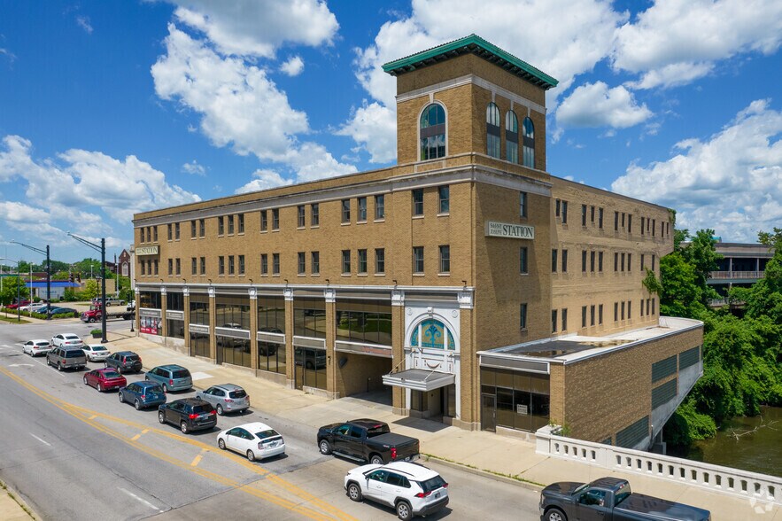 Primary Photo Of 300 N Dr Martin Luther King Jr Blvd, South Bend Office For Lease