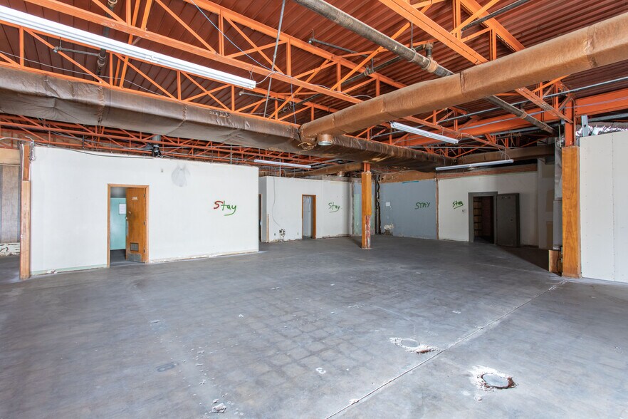 More Photos Of 2200 5th St, Wichita Falls Warehouse For Lease