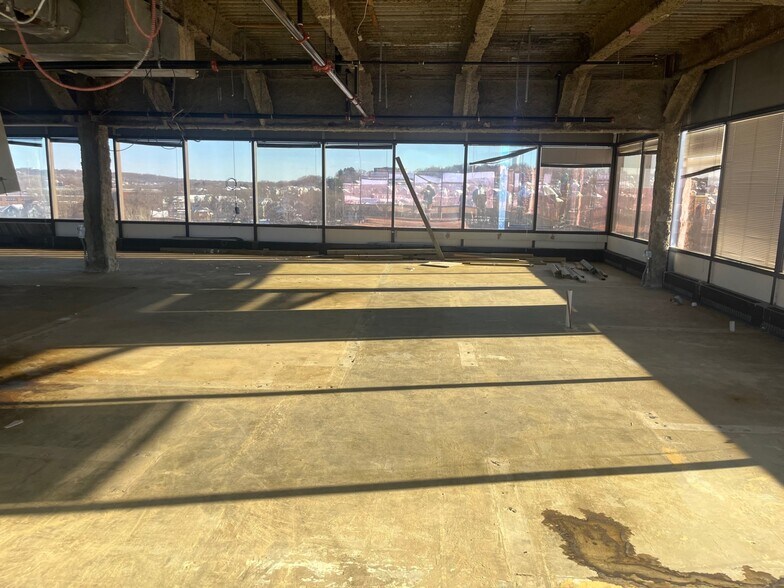 More Photos Of 191 Social St, Woonsocket Medical For Lease