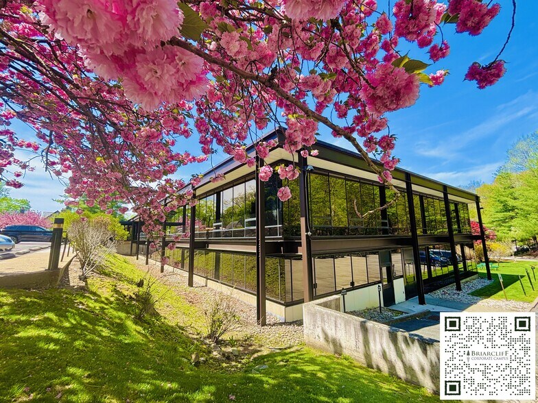 More Photos Of 555 Pleasantville Rd, Briarcliff Manor Village Coworking Space