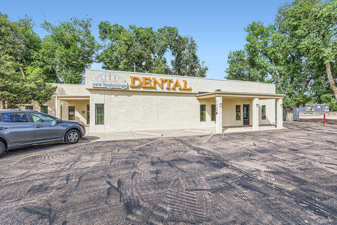 Primary Photo Of 320 S Santa Fe Ave, Fountain Medical For Sale