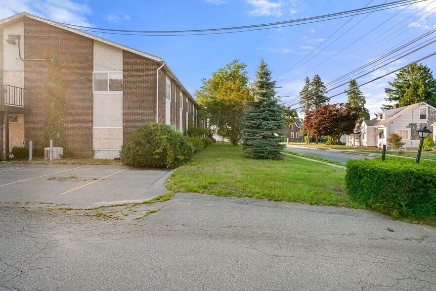 More Photos Of 1123 Rockdale Ave, New Bedford Rehabilitation Center For Sale