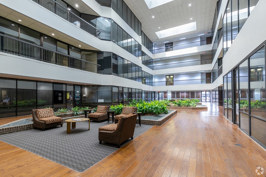 More Photos Of 1500 S Dairy Ashford Rd, Houston Medical For Lease