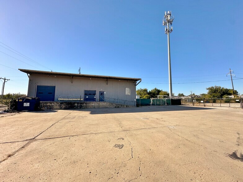 More Photos Of 1210 NW 4th St, Oklahoma City Warehouse For Lease