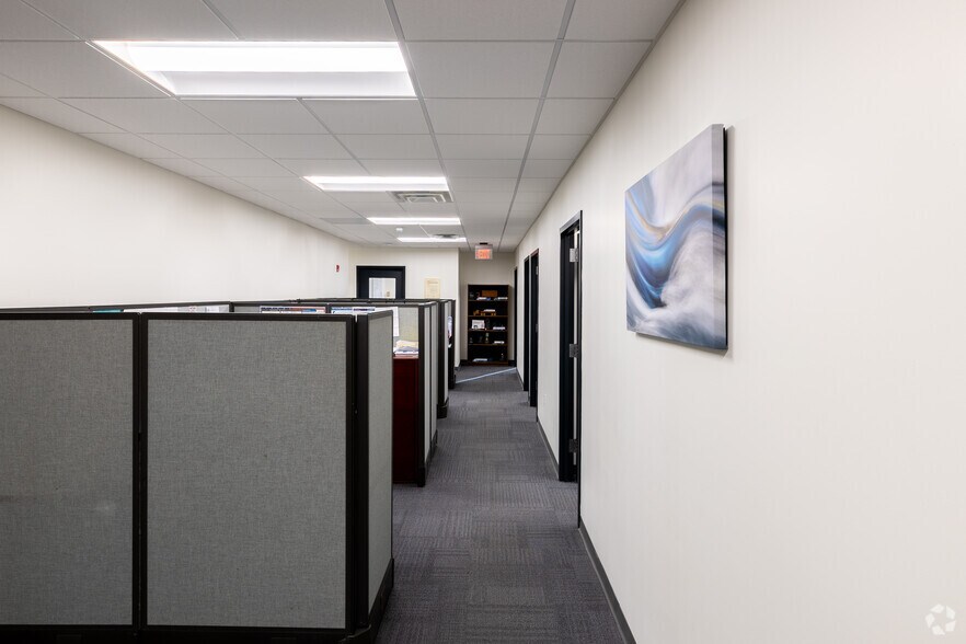 More Photos Of 570 Taxter Rd, Elmsford Loft Creative Space For Lease