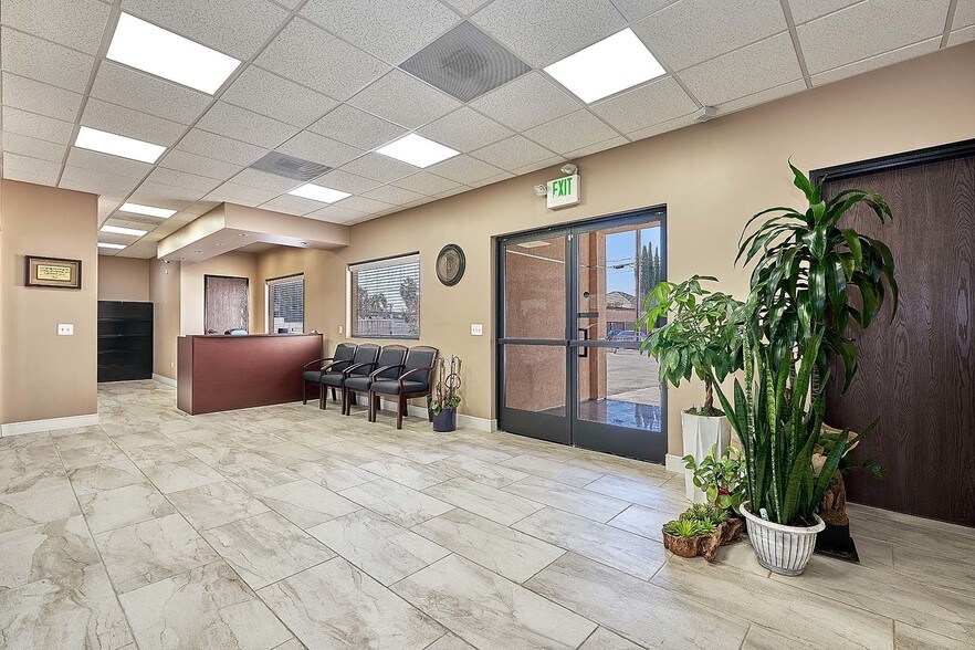 More Photos Of 5821 Beach Blvd, Buena Park Medical For Lease