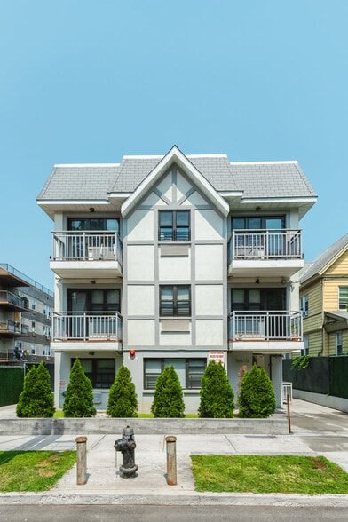 More Photos Of 164-11 Highland Avenue, Jamaica Apartments For Sale