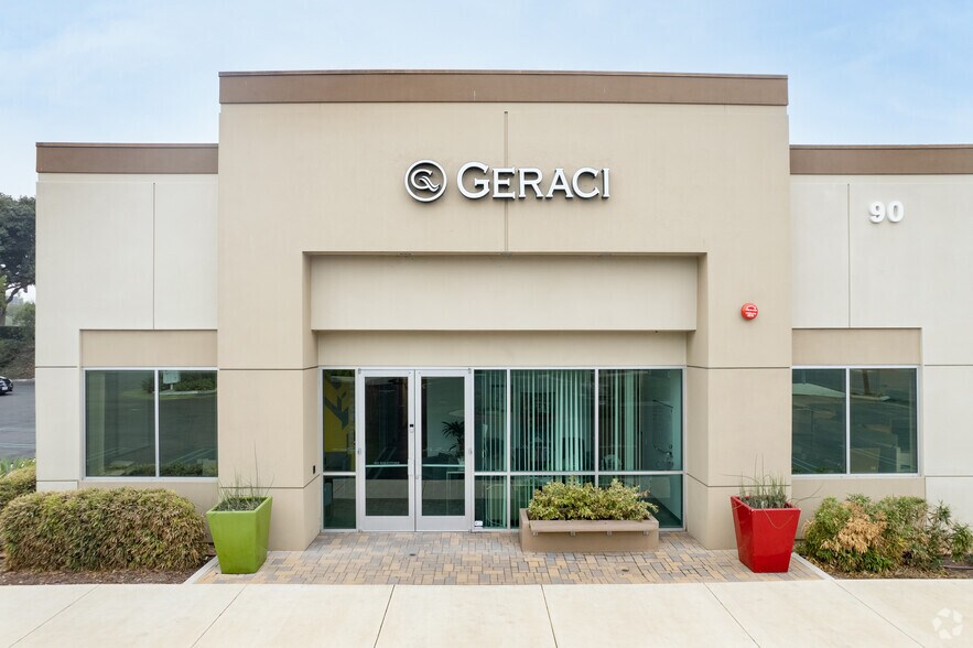 More Photos Of 90 Discovery, Irvine Office For Sale