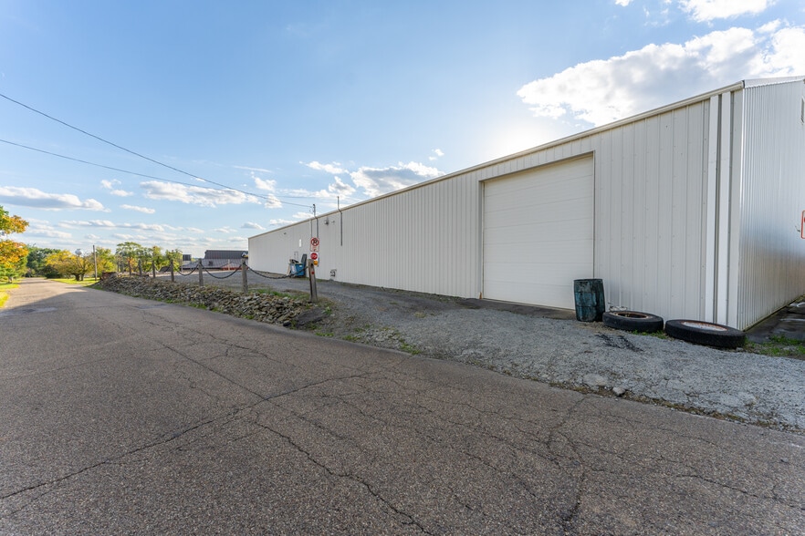 More Photos Of 3040 Freeport Rd, Natrona Heights Warehouse For Sale