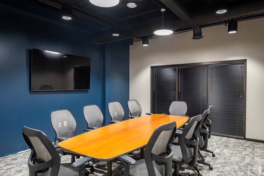 More Photos Of 2357 Warm Springs Rd, Columbus Office For Sale