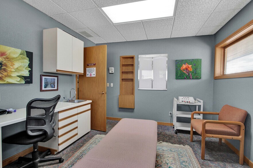 More Photos Of 3125 Main St, Stevens Point Office For Sale