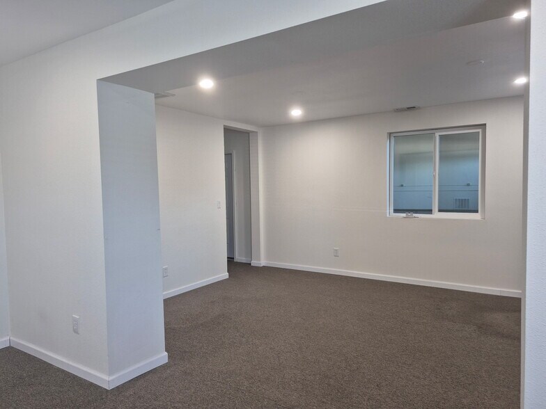 More Photos Of 3210 234th St E, Spanaway Warehouse For Lease