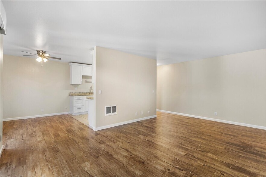 More Photos Of 561 Oakland Ave, Oakland Apartments For Sale