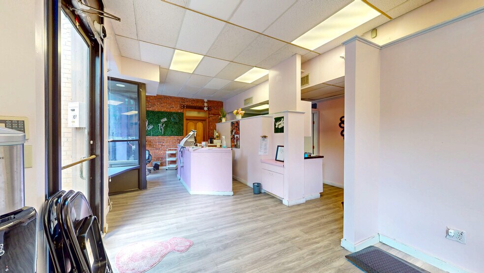 More Photos Of 68 Center St, Waterbury Storefront Retail Residential For Sale