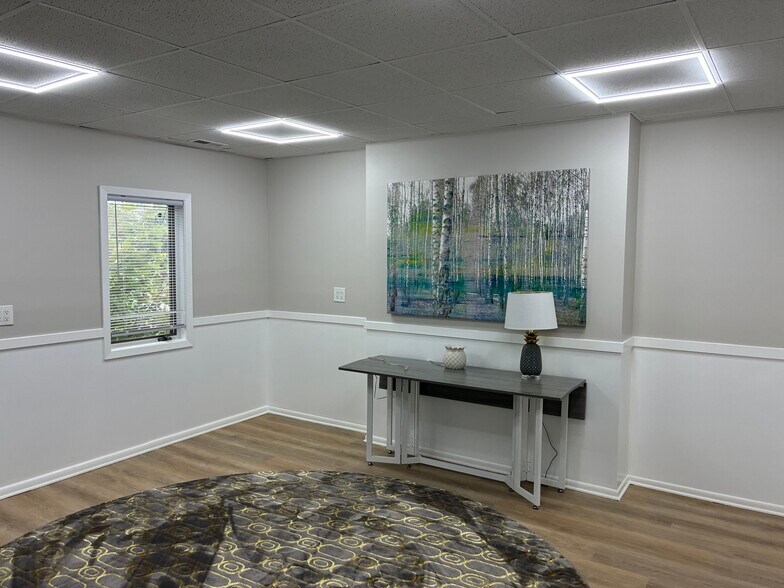More Photos Of 812 Poole Ave, Hazlet Medical For Sale