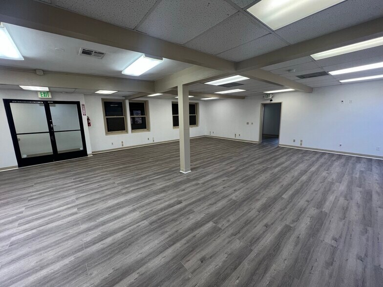 More Photos Of 925-927 E Colorado Blvd, Pasadena Storefront Retail Office For Lease