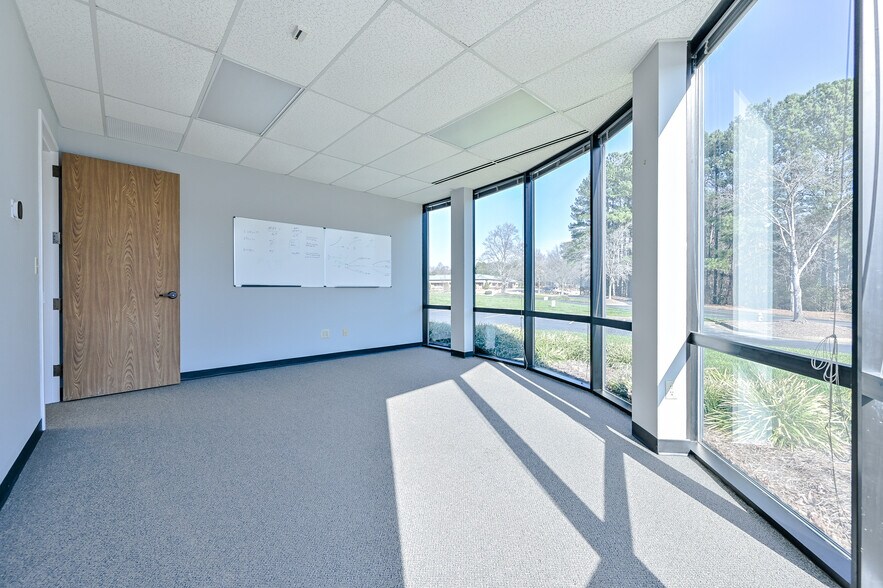 More Photos Of 3100 Breckinridge Blvd, Duluth Unknown For Lease