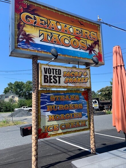 More Photos Of 3531 Freemansburg Rd, Bethlehem Freestanding For Sale