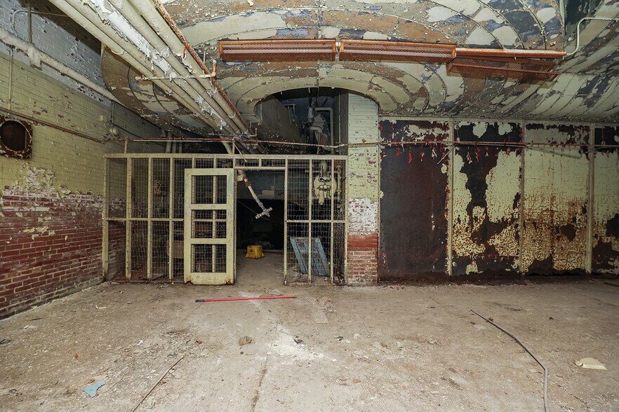 More Photos Of 4224 Fair Ave, Saint Louis Flex For Sale