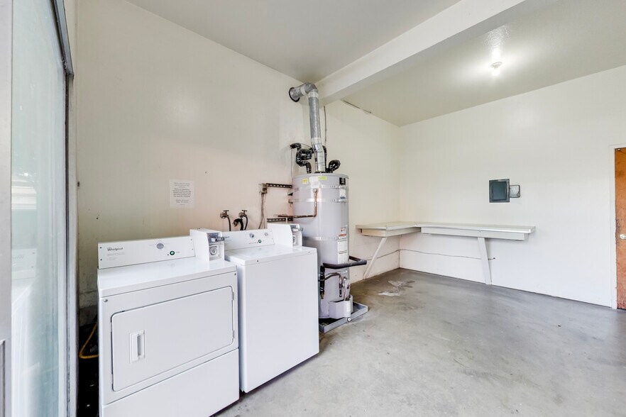 More Photos Of 20317 Wisteria St, Castro Valley Apartments For Sale