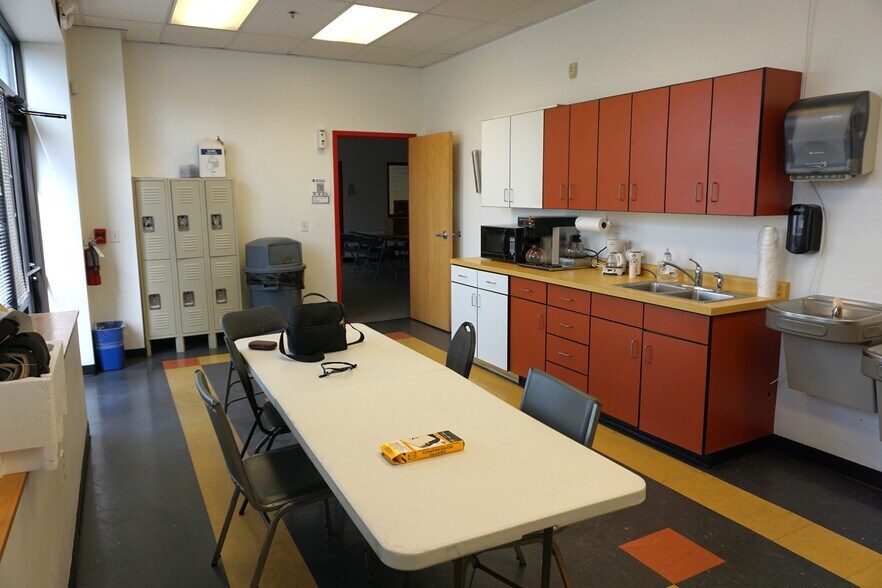 More Photos Of 2475 S 3200 W, Salt Lake City Distribution For Lease