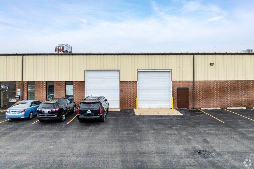 More Photos Of 740 Industrial Dr, Cary Manufacturing For Lease