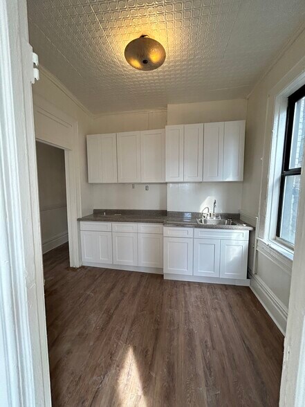 More Photos Of 176 Prospect Park W, Brooklyn Apartments For Sale