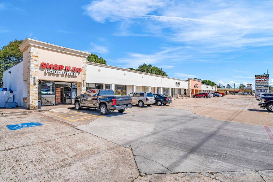 More Photos Of 10742-10794 Grant Rd, Houston Unknown For Lease