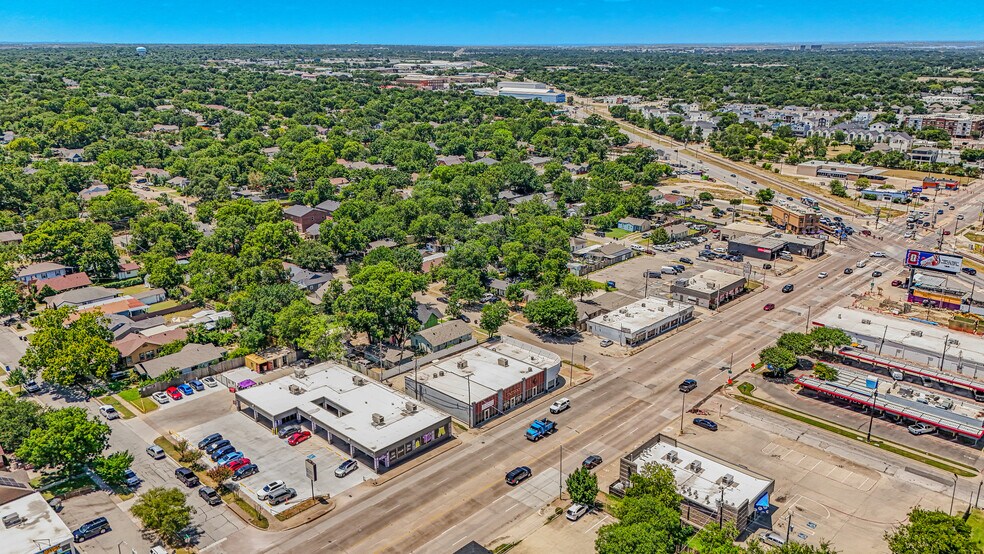 More Photos Of 1715-1721 W Berry St, Fort Worth Storefront Retail Office For Sale