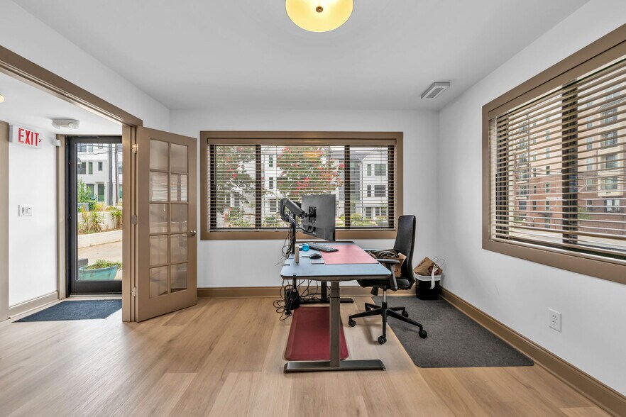More Photos Of 705 W North St, Raleigh Office Residential For Lease