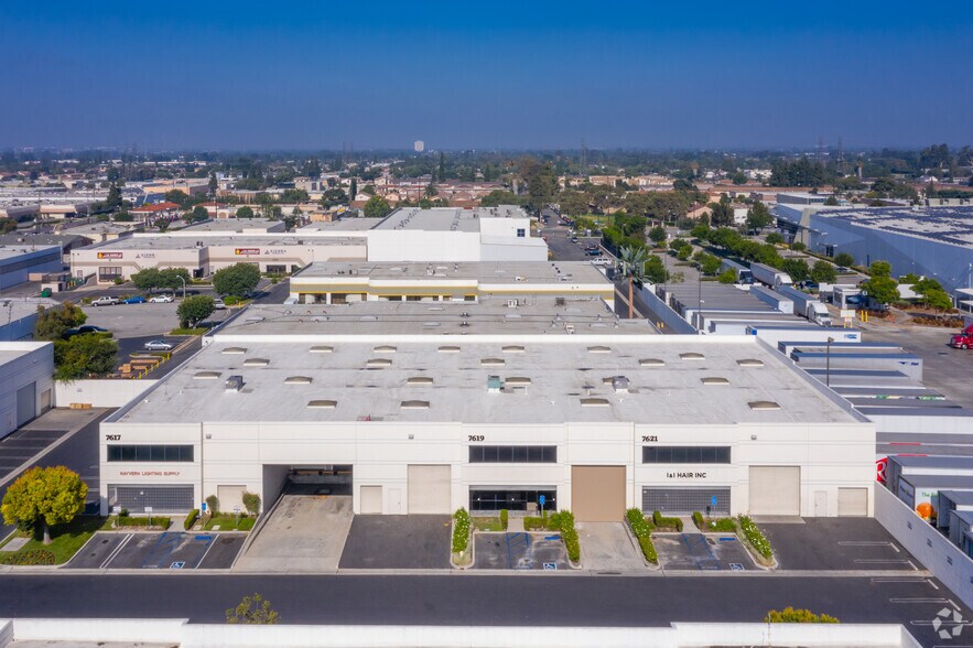 More Photos Of 7617-7621 Somerset Blvd, Paramount Unknown For Lease