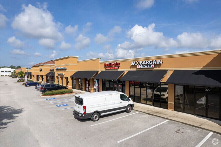 More Photos Of 5285 Shad Rd, Jacksonville General Retail For Lease