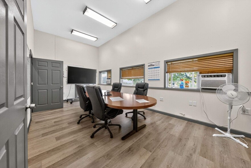 More Photos Of 2261 Western Tpke, Duanesburg Warehouse For Sale