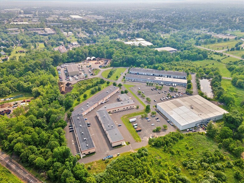 More Photos Of 301-315 Camars Dr, Warminster Township Light Manufacturing For Sale