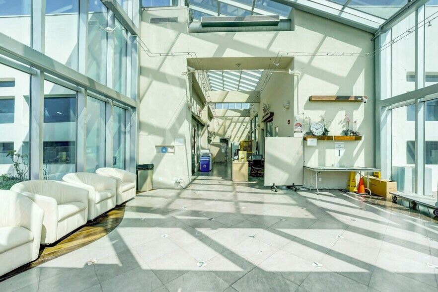 More Photos Of 11570 W Olympic Blvd, Los Angeles Medical For Lease